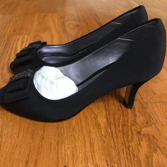 New Caparros Black Satin Leather Peep Toe Pumps 6 - Picture 6 of 7